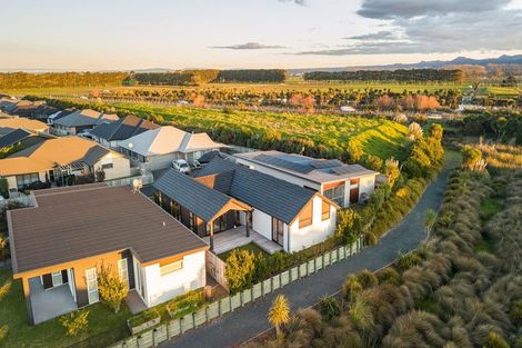 Photo of property in 56 Dunkeld Drive, Papamoa, 3118