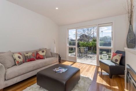 Photo of property in 3/4 Garden Road, Merivale, Christchurch, 8014