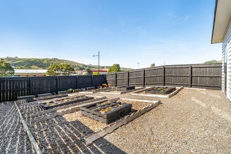 Photo of property in 1 Taraiti Crescent, Kenepuru, Porirua, 5022