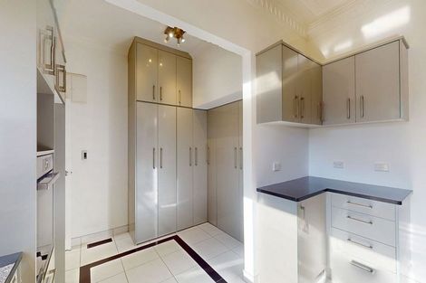 Photo of property in 49 Kings Crescent, Hutt Central, Lower Hutt, 5010