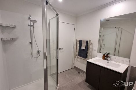 Photo of property in 32/1 Scott Road, Hobsonville, Auckland, 0616