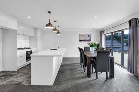 Photo of property in 23 Garrett Drive, Whalers Gate, New Plymouth, 4310