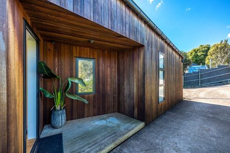Photo of property in 33c Ocean Road, Surfdale, Waiheke Island, 1081