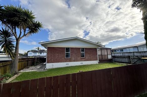 Photo of property in 17a Thorburn Avenue, Red Beach, 0932