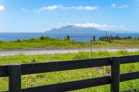 Photo of property in 98 Cape Rodney Road, Leigh, 0985