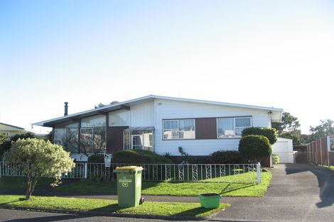 Photo of property in 35 Fairlight Place, Manurewa, Auckland, 2102