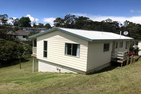 Photo of property in 85 Fairclough Road, Beach Haven, Auckland, 0626