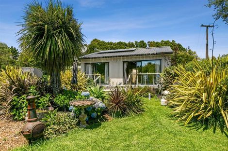 Photo of property in 590 Frankley Road, Hurworth, New Plymouth, 4371