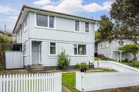 Photo of property in 18 Owhiti Street, Titahi Bay, Porirua, 5022