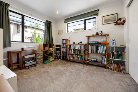 Photo of property in 51 Shrule Place, Huntington, Hamilton, 3210