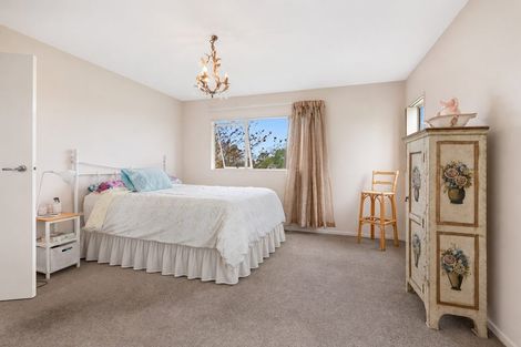 Photo of property in 37 Te Pua School Road, Helensville, 0875