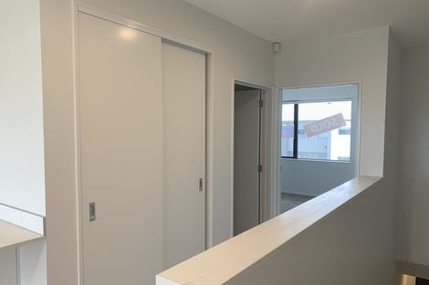 Photo of property in 10/18 Paraone Crescent, Takanini, 2112