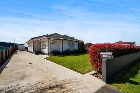 Photo of property in 60 Egmont Street, Hawera, 4610
