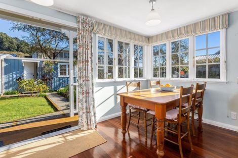 Photo of property in 10 Kowhai Street, Eastbourne, Lower Hutt, 5013