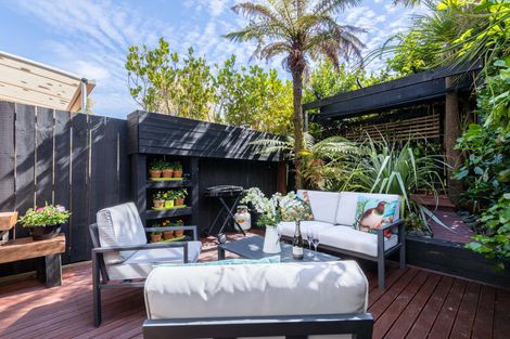 Photo of property in 8/42 Sheridan Drive, New Lynn, Auckland, 0600