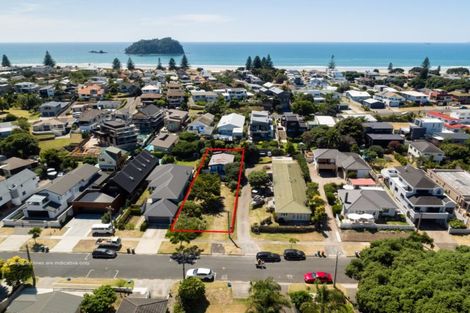 Photo of property in 17 Pitau Road, Mount Maunganui, 3116