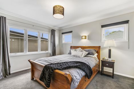 Photo of property in 20 Grove Road, Papakura, 2110