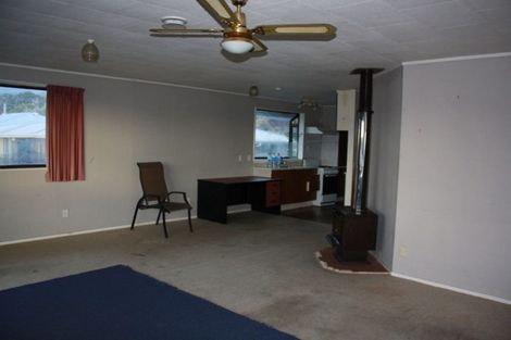 Photo of property in 44 Lupin Road, Otaki, 5512