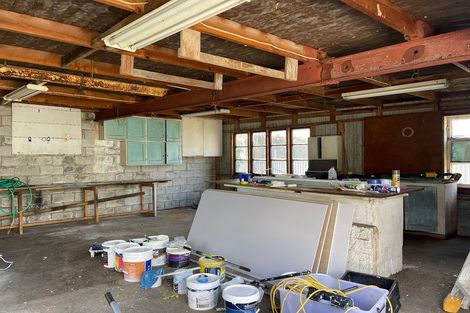 Photo of property in 4 Gibbs Crescent, Wainuiomata, Lower Hutt, 5014