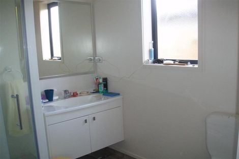 Photo of property in 64 Gibson Place, Papamoa Beach, Papamoa, 3118