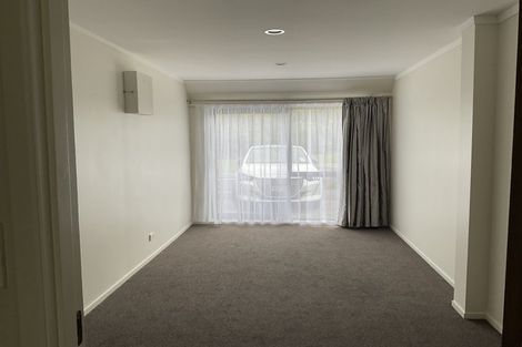 Photo of property in 2/27 Fortunes Road, Half Moon Bay, Auckland, 2012