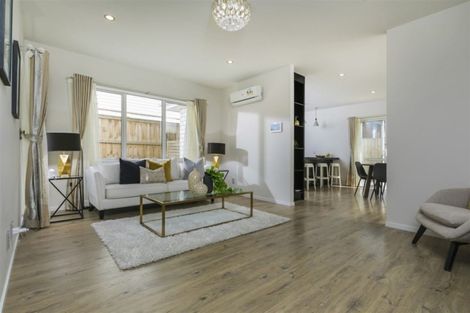 Photo of property in 45 Bordeaux Parade, Te Atatu South, Auckland, 0610