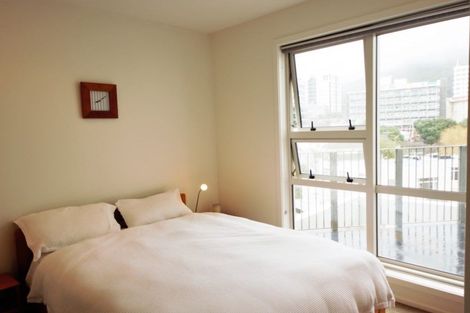 Photo of property in Stadium Garden Flats, 401/107 Thorndon Quay, Pipitea, Wellington, 6011