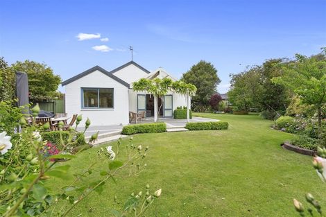 Photo of property in 37 Stanbury Avenue, Somerfield, Christchurch, 8024