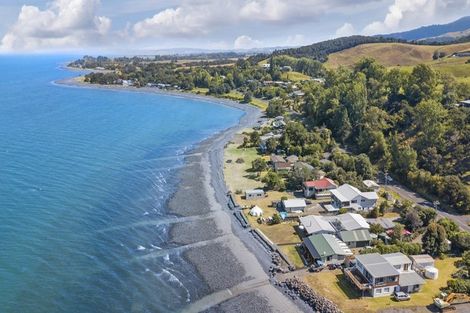 Photo of property in 1880 East Coast Road, Whakatiwai, Pokeno, 2473