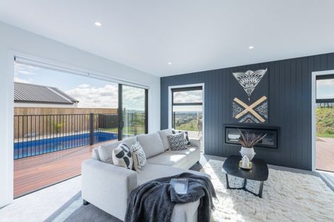 Photo of property in 70 Katania Heights, Brightwater, 7022