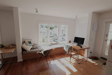 Photo of property in 3 Manley Terrace, Newtown, Wellington, 6021