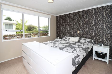 Photo of property in 22 Kupe Drive, Carterton, 5713