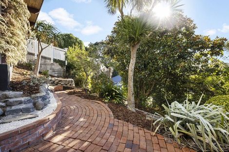 Photo of property in 22 Fairview Crescent, Kelburn, Wellington, 6012