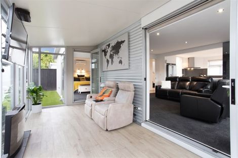 Photo of property in 27 Clare Road, St Albans, Christchurch, 8014