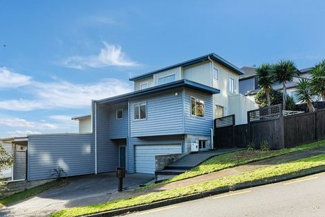 Photo of property in 9 Paremata Drive, Paremata, Porirua, 5024