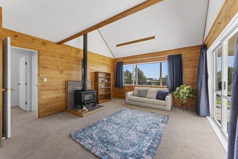 Photo of property in 18 Kitchener Street, Te Horo Beach, Otaki, 5581