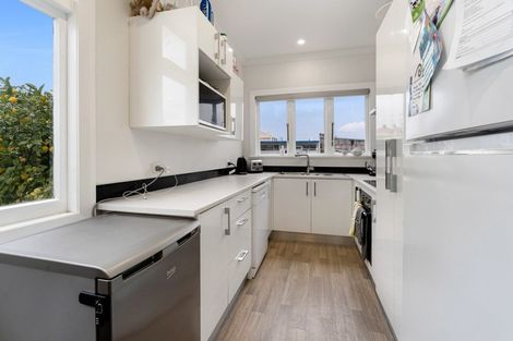 Photo of property in 3 Raukawa Street, Otaki, 5512