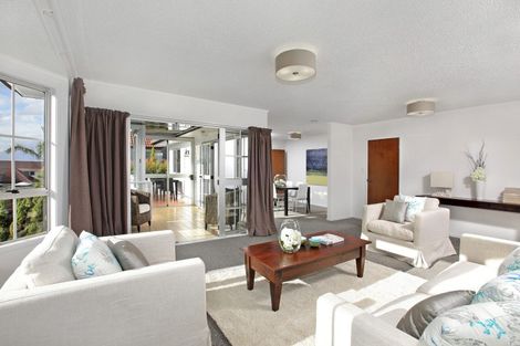 Photo of property in 2/16 Jutland Road, Hauraki, Auckland, 0622