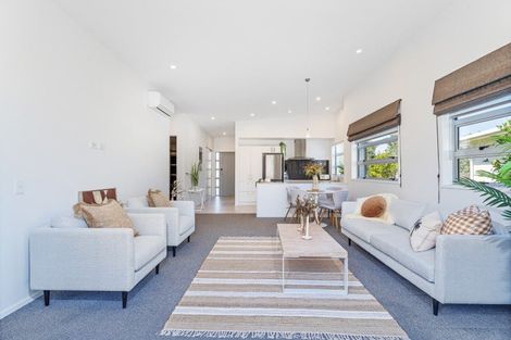 Photo of property in 12 Vanita Drive, Whitianga, 3510