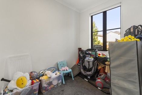 Photo of property in 18 Bellbird Street, Papakura, 2110