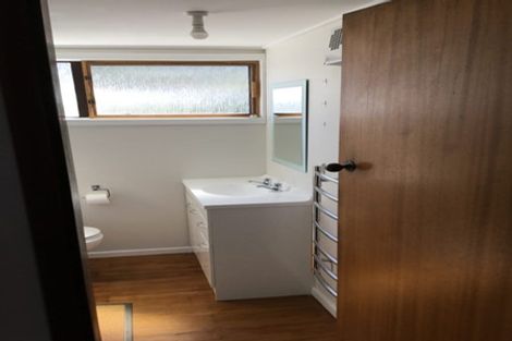 Photo of property in Lynbrae Court Flats, 19/4 Dr Taylor Terrace, Johnsonville, Wellington, 6037