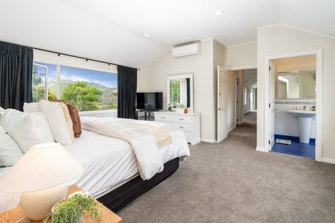 Photo of property in 35 Eucalyptus Way, Nikau Valley, Paraparaumu, 5032