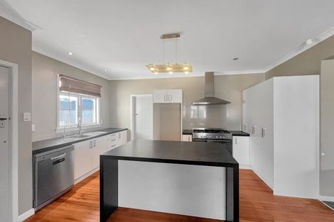 Photo of property in 26 Ngaio Street, West End, Palmerston North, 4412