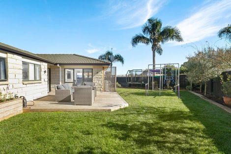 Photo of property in 6 Suffolk Close, Papamoa Beach, Papamoa, 3118