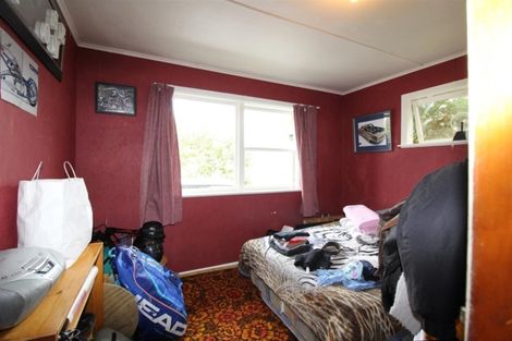 Photo of property in 80 Glen Marine Parade, Glendene, Auckland, 0602