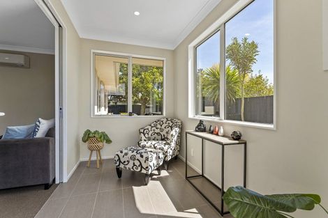 Photo of property in 14 Farm Lane, Parklands, Christchurch, 8083