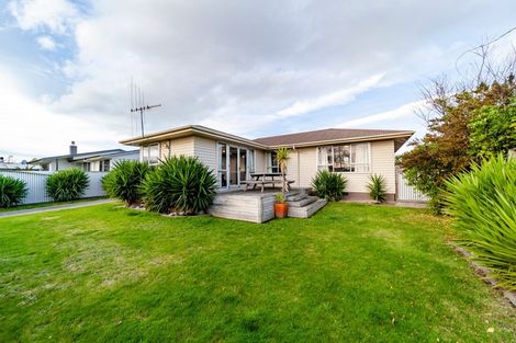 Photo of property in 5 Robinson Crescent, Tamatea, Napier, 4112