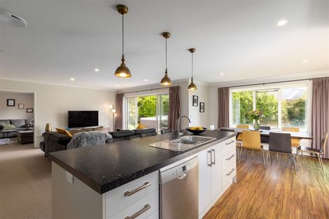 Photo of property in 10 Donovan Place, Aidanfield, Christchurch, 8025