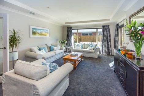 Photo of property in 32 Sovereign Gardens, Halswell, Christchurch, 8025