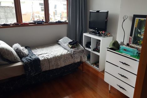 Photo of property in 2 Trevethick Grove, Woburn, Lower Hutt, 5010